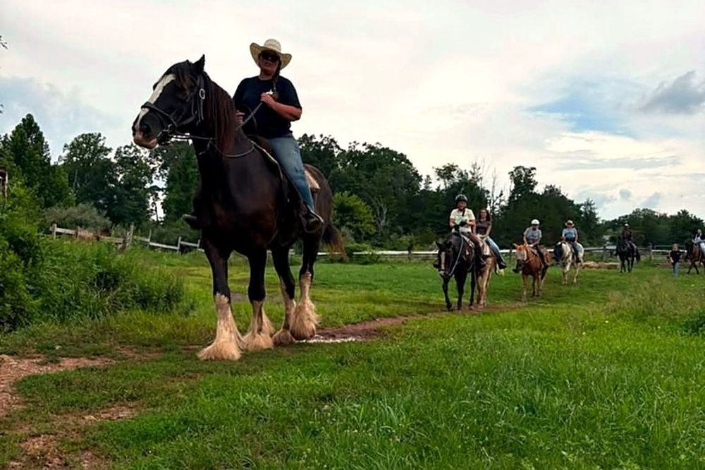 Cabalgata por los senderos de La Finca, Whitehouse Station NJ